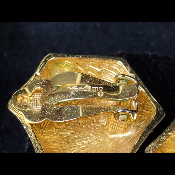 👯♀️Host Pick⚡️Vintage Vendome Gold Tone Shell Fan Earrings - Picture 3 of 5